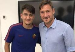 Cengiz Ünder Totti'nin kanatları altında