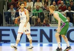 Anadolu Efes, Malaga'ya boyun eğdi!