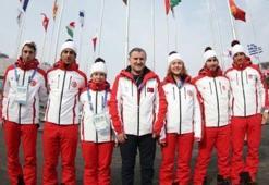 Bakan Bak PyeongChang'ta milli sporcularla buluştu