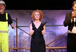 İlk gösteriminde büyük alkış!