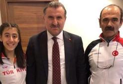 Gençlik ve Spor Bakanı Bak'tan Mizgin Ay'a destek