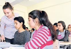Türkçe ve fende kızlar matematikte erkekler