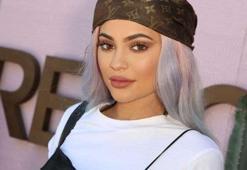 Kylie Jenner'ın bir tweeti Snapchat'e servete mal oldu