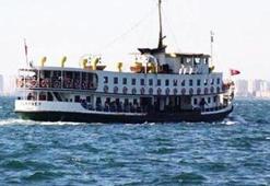 İzmir'de vapur seferleri yeniden başladı