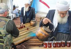 Muhammet Dede'den Mehmetçiğe çay servisi!