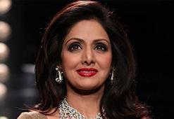 Bollywood yıldızı Sridevi Kapoor hayatını kaybetti!