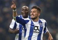 Alex Telles için "milli transfer" açıklaması