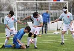 Milliler, İtalya'yı farka boğdu! 8 gol...