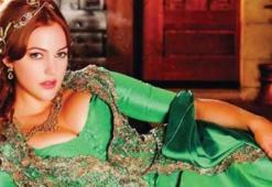Meryem Uzerli, 'Hollywood yanağı' yaptırdı!