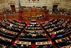 Yunan meclisinde Türk vekile saldırı!