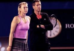 Sharapova'dan sürpriz karar!