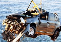 Belediye Başkan Yardımcısı denize uçan otomobilde öldü
