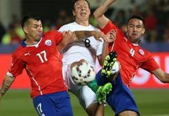 Gary Medel ve Isla'ya milli davet