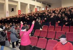 Özel harekatçılar şehit ailelerini duygulandırdı