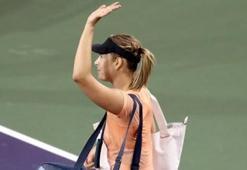 Sharapova sakatlandı