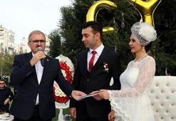 2 kez ölümden döndü, kendisini vuran polis memuruyla dünya evine girdi