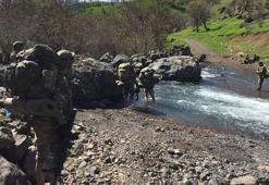 Son dakika... Kuzey Irak'taki PKK kamplarına büyük darbe!