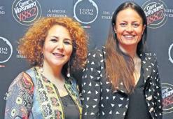 Bir İtalyan iki kadın