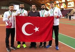 Milli sporcular 4x400'de bronz madalya kazandı!