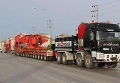 395 tonluk transformatör 280 tekerlekli araçla taşındı