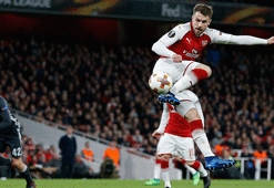 Arsenal işi ilk yarıda bitirdi!