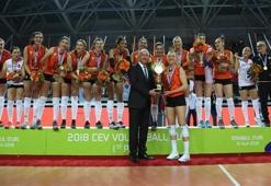 Eczacıbaşı CEV Kupası'nda şampiyon oldu!