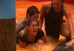 Survivor'da yürekler ağza geldi! Berna Canbeldek bir anda...