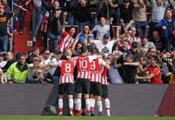 Hollanda'da şampiyon PSV!