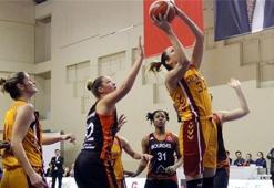 Cimbom şampiyonluk aşkına!