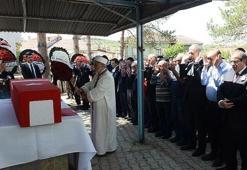 Şehit astsubay Akın'ın cenazesi toprağa verildi