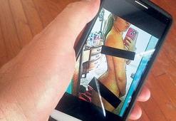 Evli kadın öğretmen  öğrencisine çıplak fotoğraflarını gönderdi