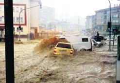 Başkenti sel aldı