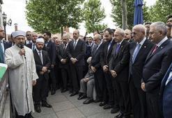 Eski Bakan Ayhan için cenaze namazı kılındı