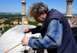 'Son mahyacı' minarelerin süsünü ramazana hazırladı