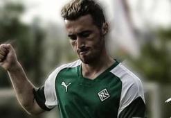 Ezeli rakipler TFF 2. Lig'in 26'lık yıldızının peşinde!