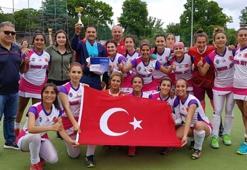 Hokeyin sultanları tarihi skorla Avrupa şampiyonu oldu
