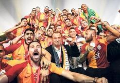 2 hoca 2 yönetim 1 şampiyon!