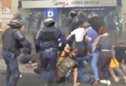 Fransa'da polis, protestocuları dövdü