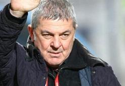 Ümit Kayıhan yaşamını yitirdi!