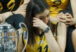 Voleybol'a bebek molası!