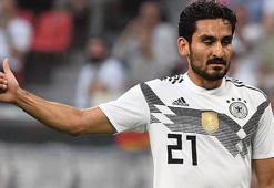 Mario Gomez İlkay Gündoğan'a destek verdi