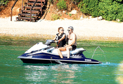 Sıkı tutun sevgilim!