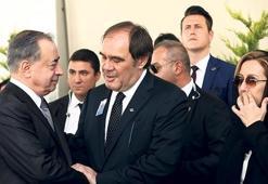 Son yolculuğunda yalnız bırakmadılar