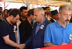 Başbakan Yıldırım'dan AK Parti'li Yıldız'a taziye ziyareti