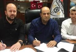 Manisaspor'da Aslan imzayı attı