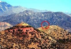 Son dakika! Hakurk'a Türk bayrağı dikildi