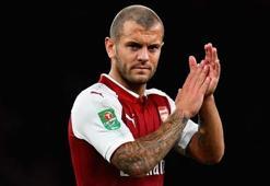 Wilshere ve Cocu aynı uçakla geldi!