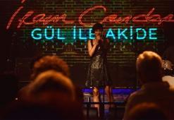 İrem Candar  'Gül ile Akide'yi verdiği konserle tanıttı