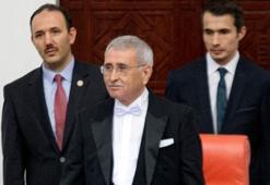 Milletvekilleri TBMM'de yemin ediyor!