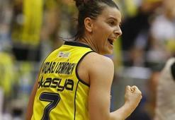 Birsel 1 yıl daha Fenerbahçe'de